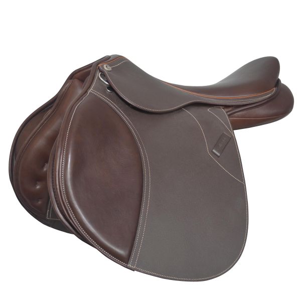 Collegiate Graduate Close Contact Saddle